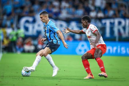 Grêmio recebeu o RB Bragantino para jogo na Arena, em Porto Alegre