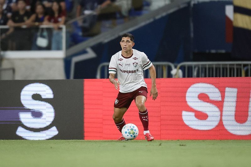 Luís Zubeldía abre o jogo sobre utilização de reforços no Fluminense