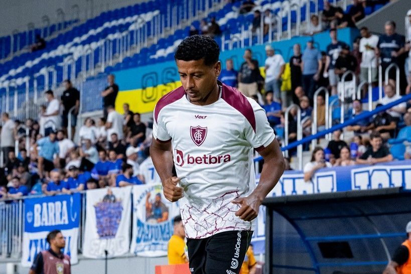 América anuncia acordo e rescinde contrato com lateral titular
