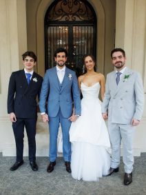 João Silva mostra novos registros de casamento da irmã