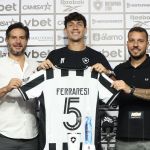 Ferraresi revela conversas com Savarino e espera seguir caminho do ídolo do Botafogo