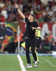 Martin Anselmi se declarou ao Botafogo e não teme ser demitido