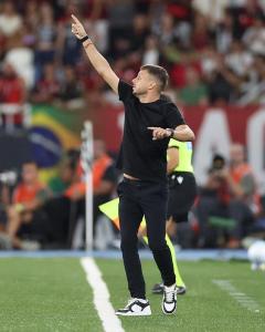Martin Anselmi se declarou ao Botafogo e não teme ser demitido