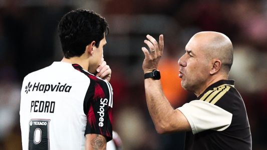 Pedro e Leonardo Jardim, atacante e técnico do Flamengo