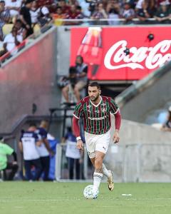 Freytes fo vaiado pela torcida do Fluminense