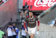 Criticado outra vez, zagueiro do Fluminense afirma: ‘Vai bem com ou sem mim’