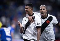 Renato Gaúcho revela conversa com Barros após gols e expulsão em empate do Vasco