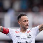 Auxiliar avalia atuação de Neymar em clássico e explica formação do Santos