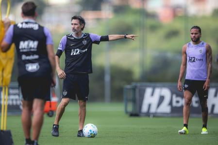 Eduardo Domínguez, técnico do Atlético