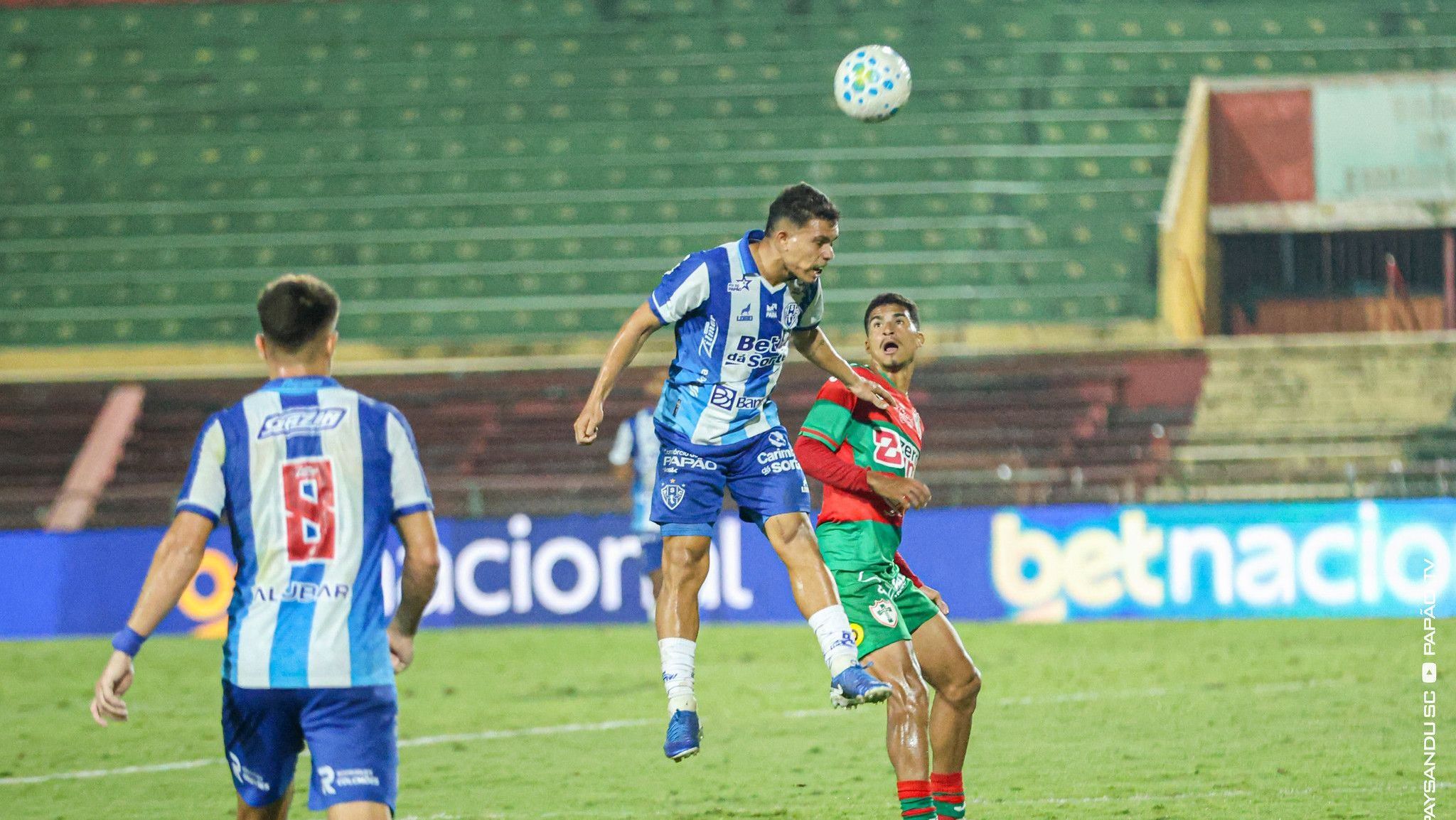 Paysandu vira sobre a Portuguesa nos acréscimos e avança na Copa do Brasil