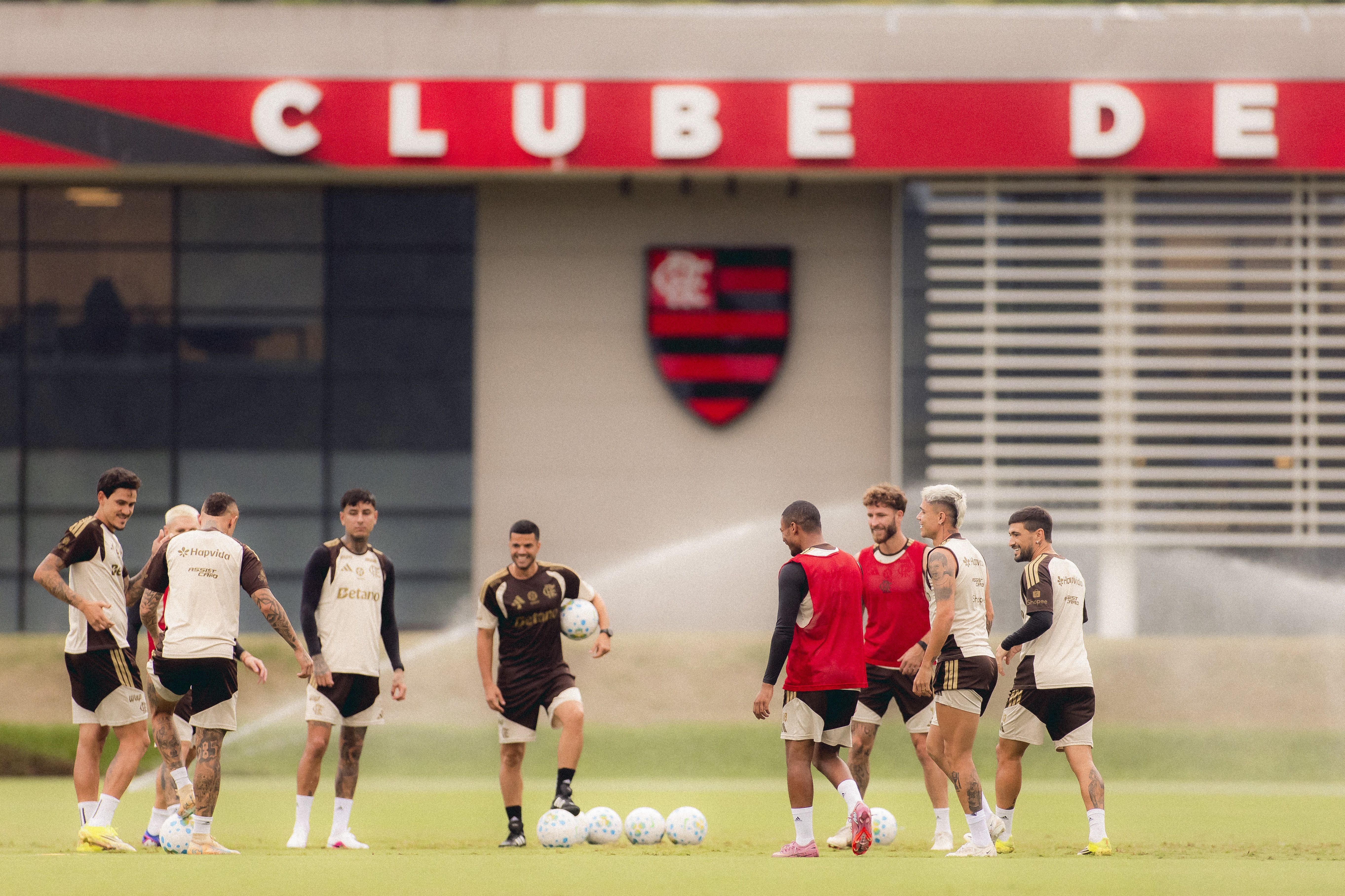 Escalação do Flamengo: Jardim fará mudanças para enfrentar o Corinthians