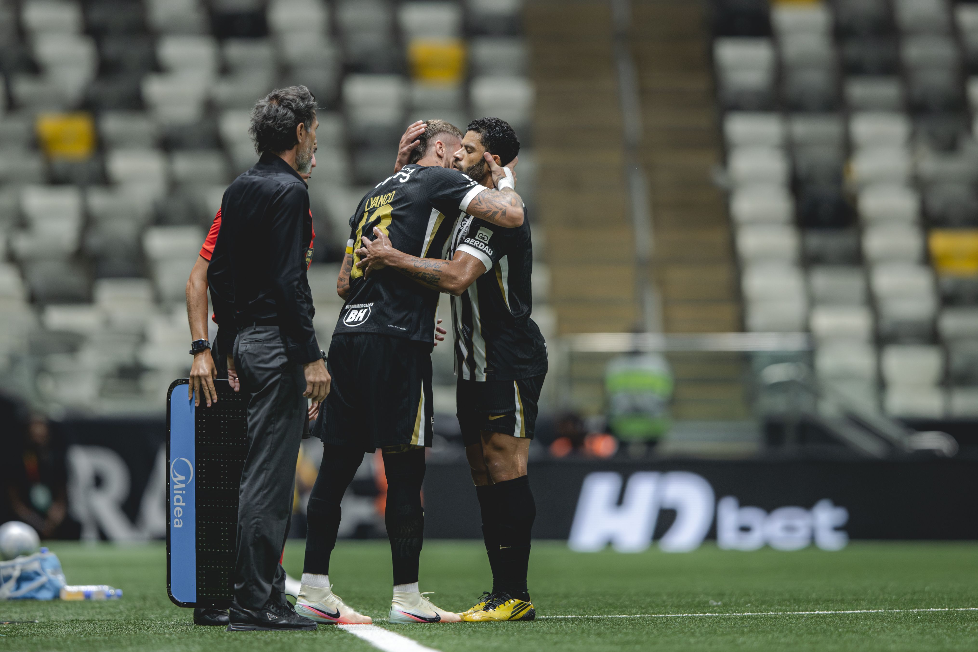 Atlético: Lyanco se emociona com atitude de Hulk em vitória no Brasileiro