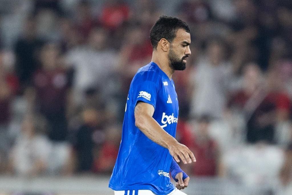 Fabrício Bruno faz diagnóstico e diz que Cruzeiro 'nunca teve paz' em 2026