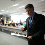 Carlos Viana acerta filiação ao PSD e disputará eleição de casa nova