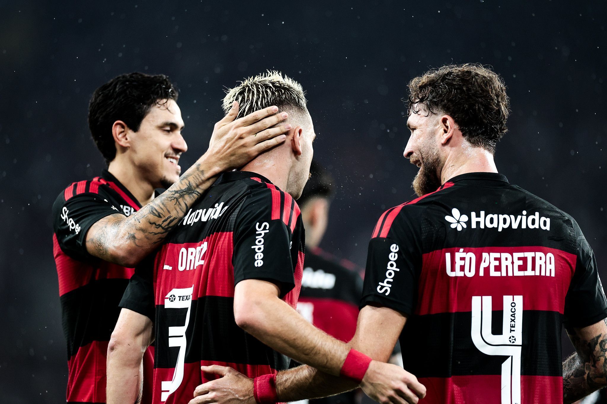 Flamengo vence o Remo com facilidade e chega ao G4 do Brasileirão