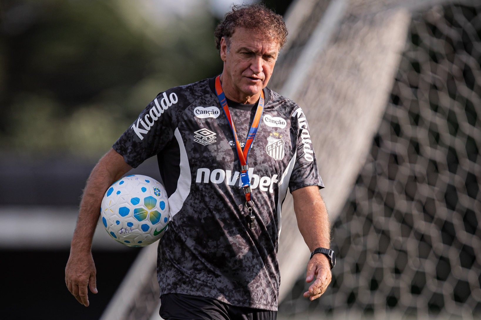 Escalação do Santos: Cuca promove mudanças para enfrentar o Cruzeiro