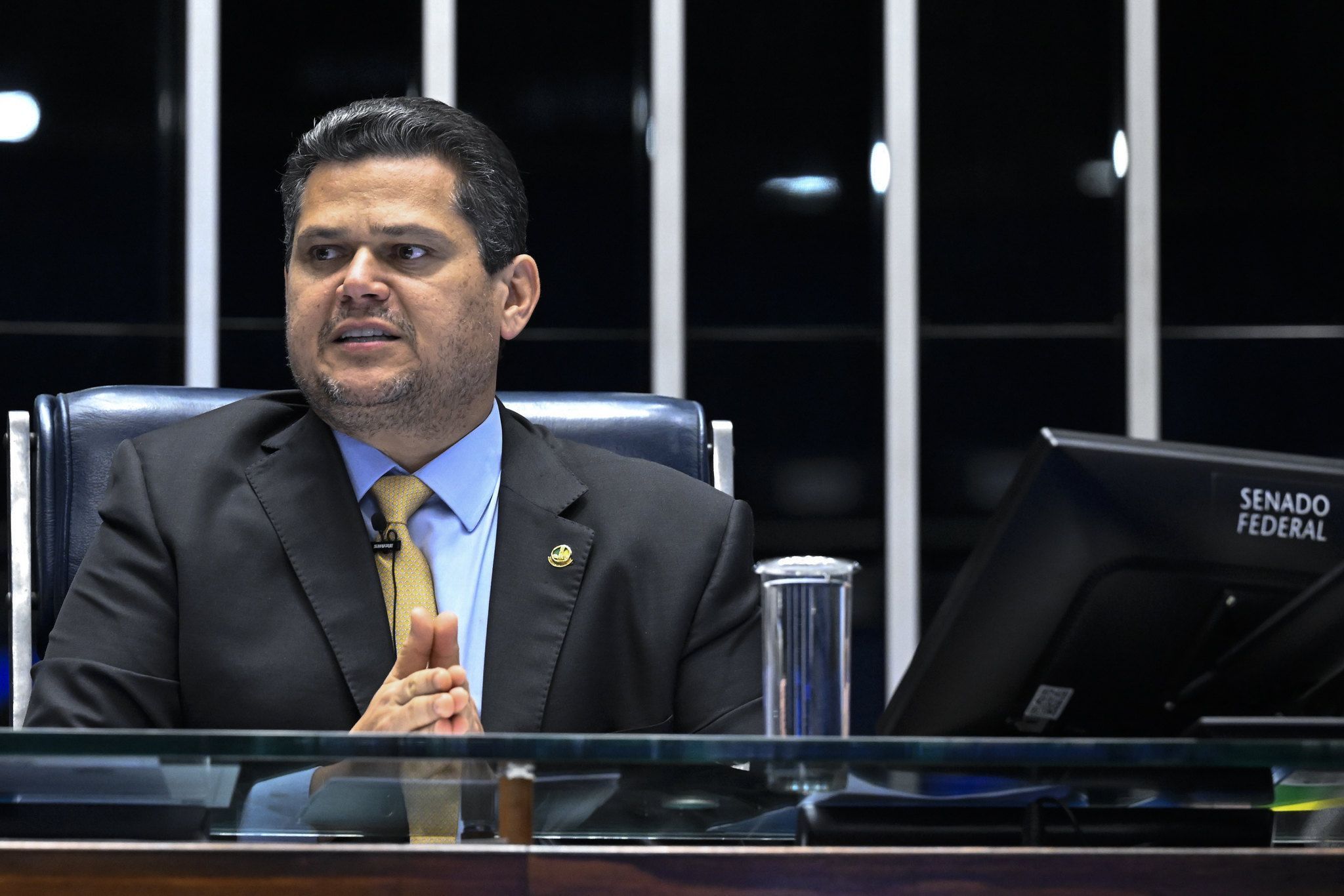 PEC do fim da escala 6x1 depende de Alcolumbre