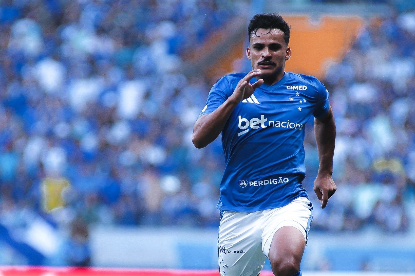 Kaiki, do Cruzeiro, é convocado para a Seleção Brasileira
