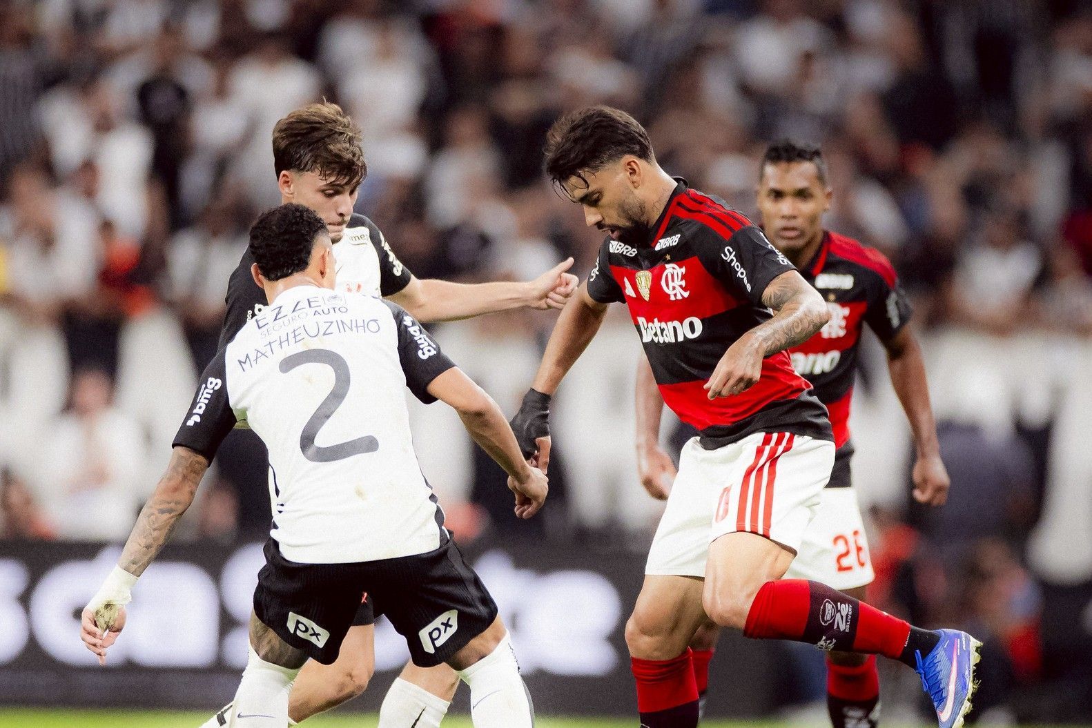 Corinthians perde titular para jogo contra o Fluminense