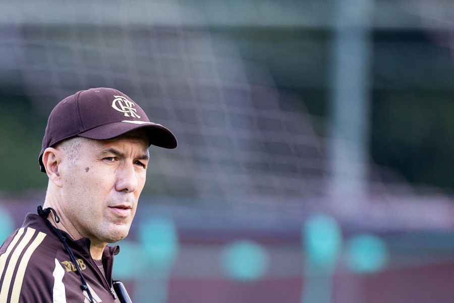 Jardim defende retrospecto contra o Atlético e busca ampliar série no Flamengo