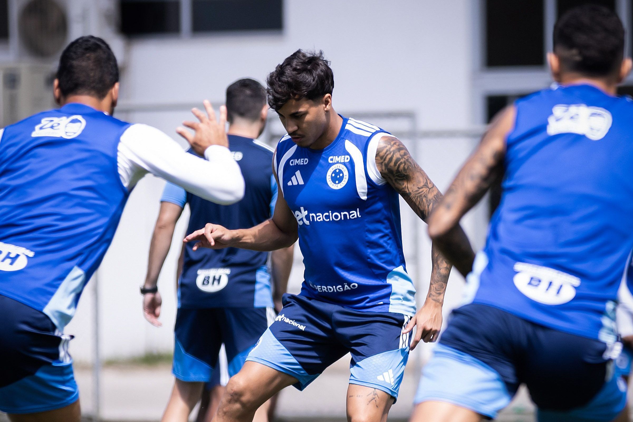 Retorno de peça 'fundamental' dá ânimo ao Cruzeiro para volta por cima na temporada