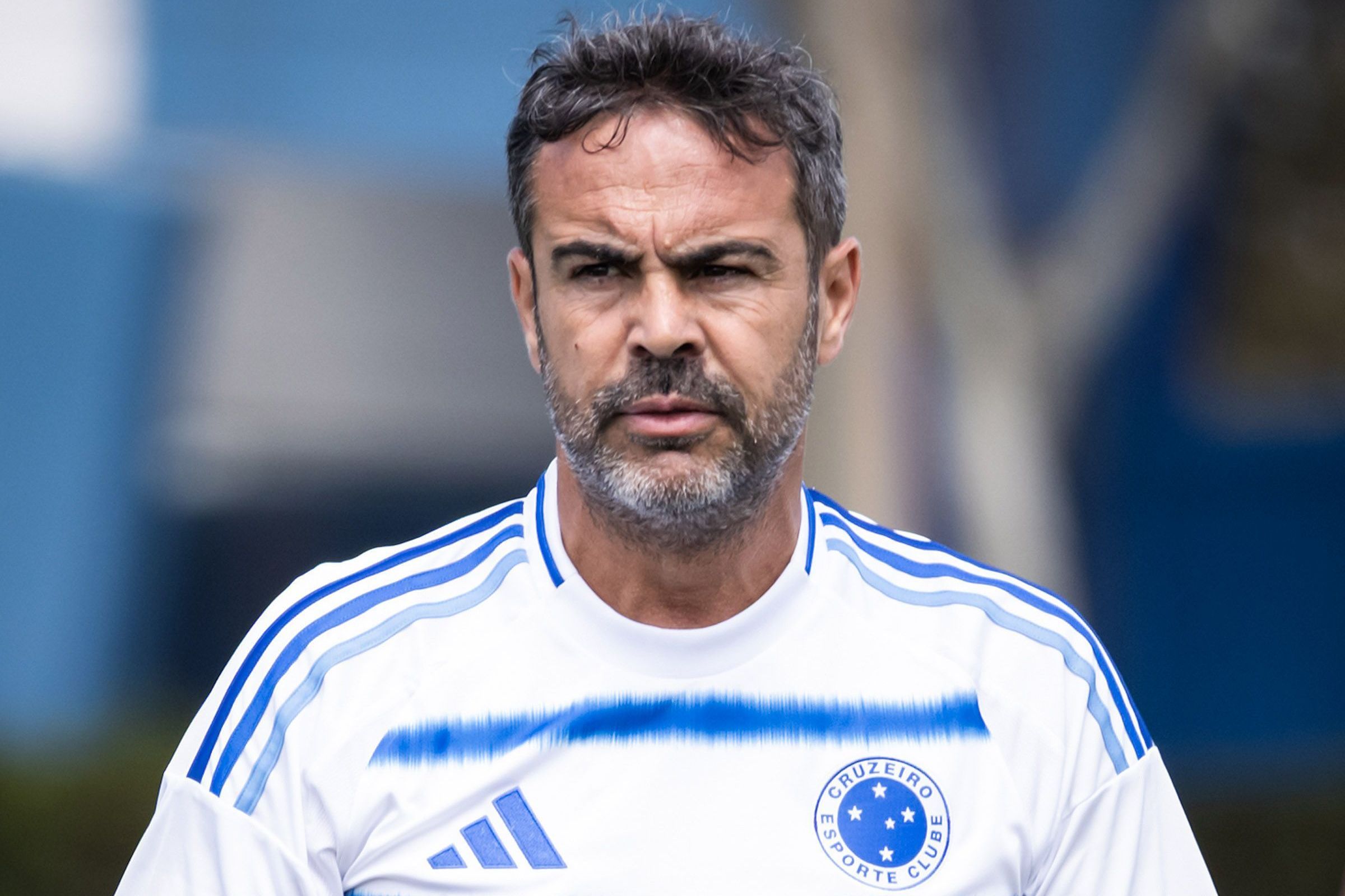 Cruzeiro: desempenho ruim na defesa dá ‘missão’ especial a Artur Jorge