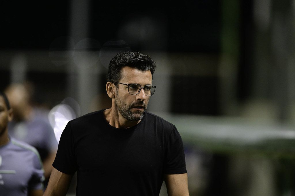 As opções de Valentim para escalar o América contra o Botafogo-SP pela Série B