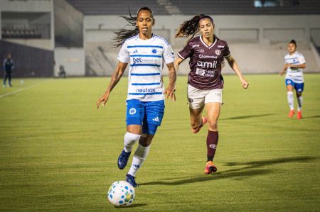 Jogo entre Cruzeiro e Ferroviária pelo Brasileiro Feminino