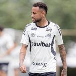 Neymar parabeniza jogador da Kings League por marca centenária
