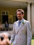 João Silva mostra novos registros de casamento da irmã