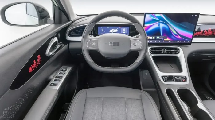 Geely EX2