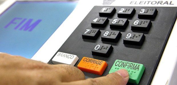 515 pessoas foram presas por crimes eleitorais neste domingo (6)