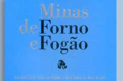 A primeira foto é a capa do Livro "Minas de Forno e Fogão – Receitas para todas as festas e para todos os dias do ano", de Maria Stella Libânio Christo. O livro tem capa azul e é possível ver seu nome em letras em preto e cinza. A segunda foto é um registro da escritora. Uma mulher branca, já idosa, com cabelos brancos, vestindo um casaco também branco e um cachecol.