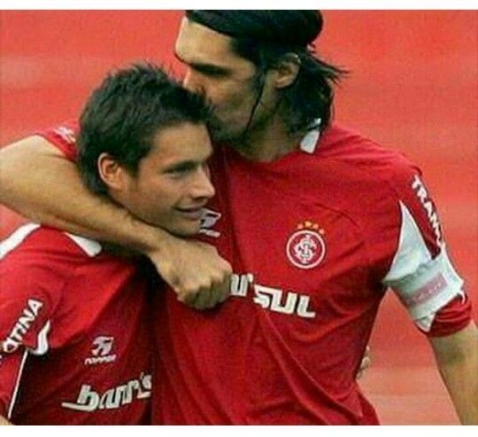 Sóbis contou que tinha uma relação de pai e filho com o ídolo