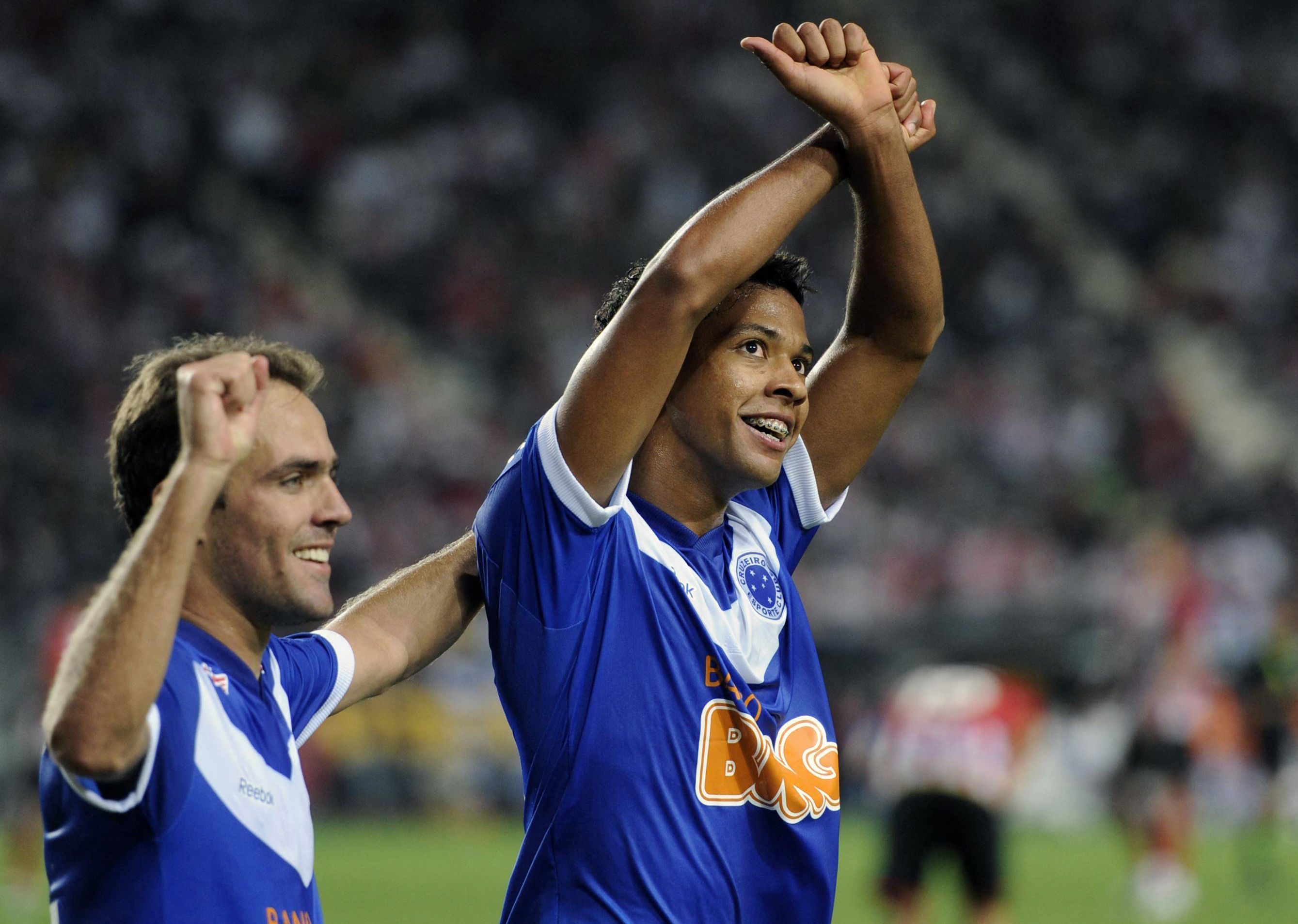 Atacante se declara ao Cruzeiro e relembra ano de 'quase' título brasileiro
