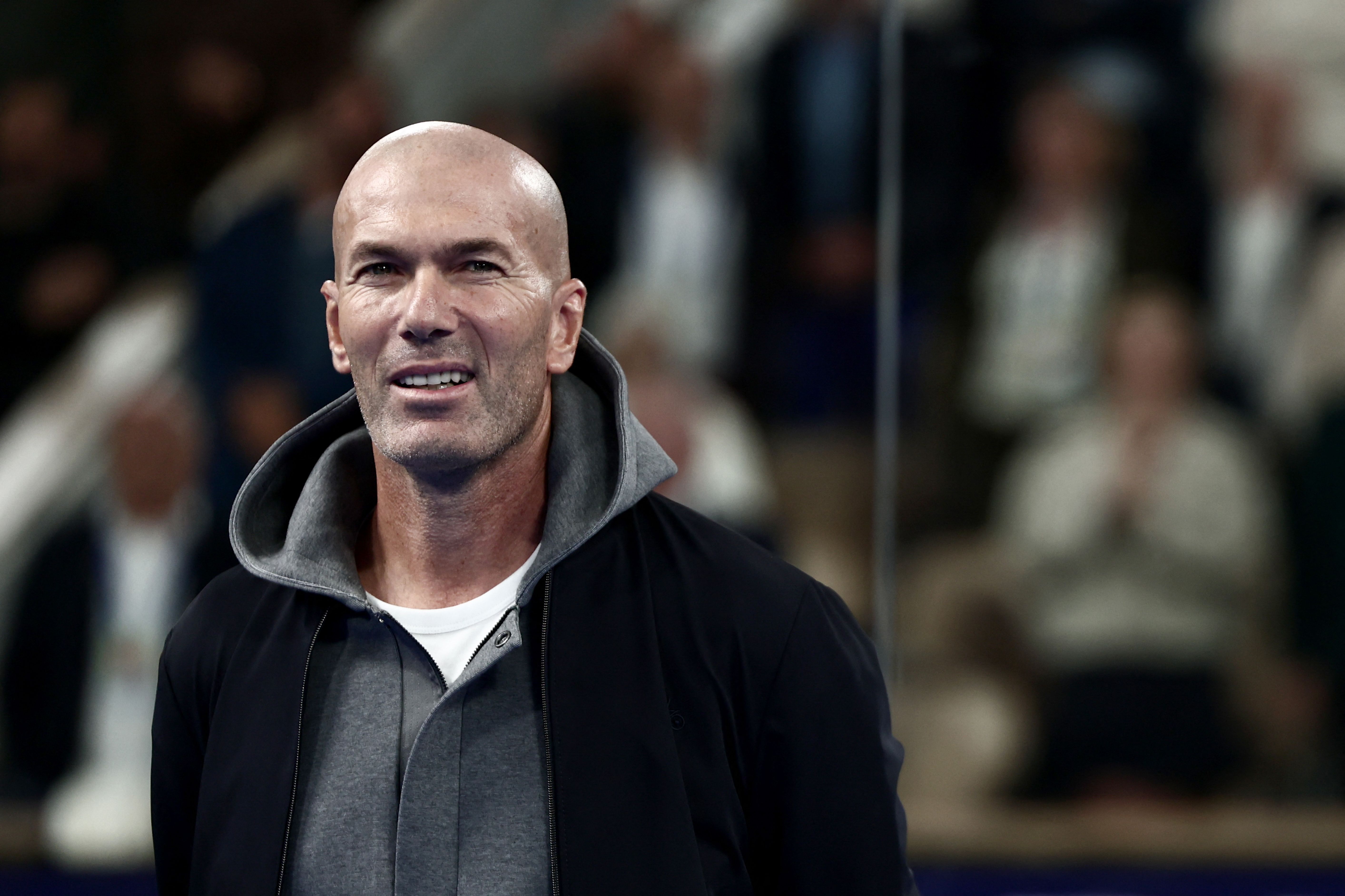 Zidane está acertado para assumir França após a Copa, diz imprensa europeia