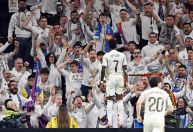 Vini Jr. decide, Real Madrid vence Atlético e segue 'caça' ao Barcelona