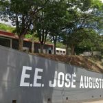 Adolescentes são apreendidos após ameaça na porta de escola em MG