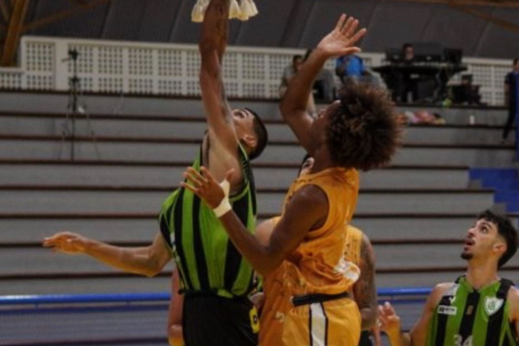 América Towers supera time capixaba e vence primeira na Liga Ouro de Basquete