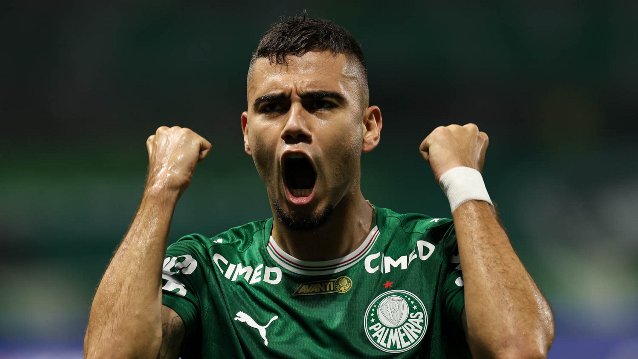 Andreas Pereira impressiona e busca recorde pelo Palmeiras no Brasileiro