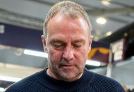 Barcelona: reeleito, presidente garante renovação de Hansi Flick até 2028