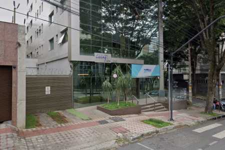 Juiz determina prisão domiciliar homem que tentou esfaquear vizinho no Sion, em BH