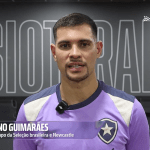 Meia do Newcastle e da Seleção Brasileira elogia estrutura do Botafogo