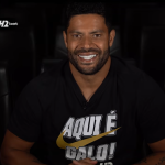 Em francês, Hulk manda recado à promessa do Atlético convocada para seleção