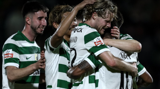 Sporting goleou o Alverca pelo Português