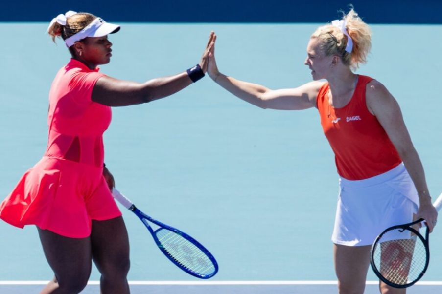 Dupla algoz de brasileira bate italianas e conquista o Miami Open