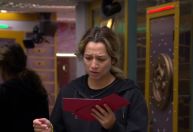 Samira recebe carta misteriosa e cai no choro no BBB 26: 'Já pode ir embora'