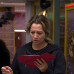 Samira recebe carta misteriosa e cai no choro no BBB 26: 'Já pode ir embora'
