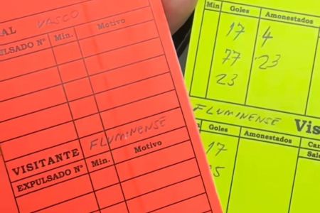 Cartão de presente recebido por Thiago Mendes • Repdrodução/Instagram Kelly Mendes