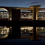 Entenda as atribuições e o papel constitucional do governador